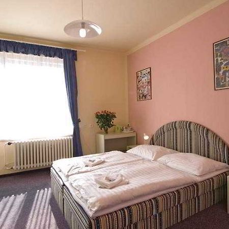 פראג Hotel Stirka חדר תמונה