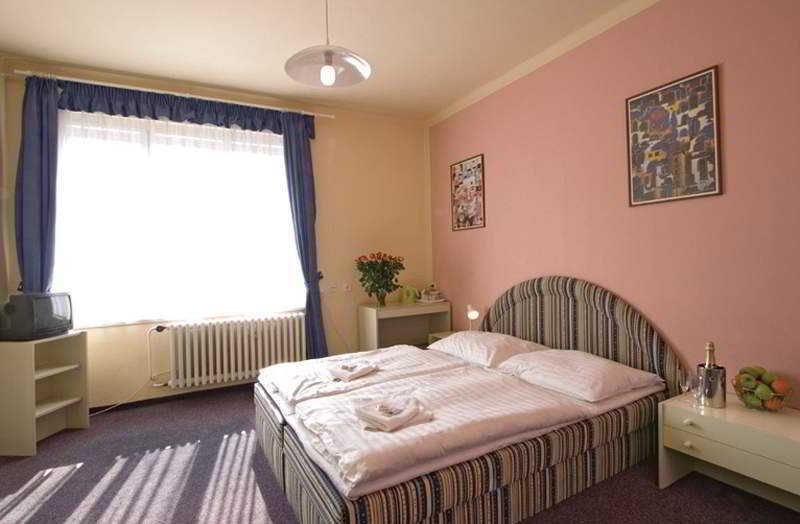 פראג Hotel Stirka חדר תמונה